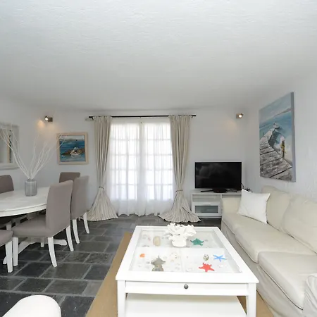 Thalasses קלפטיס