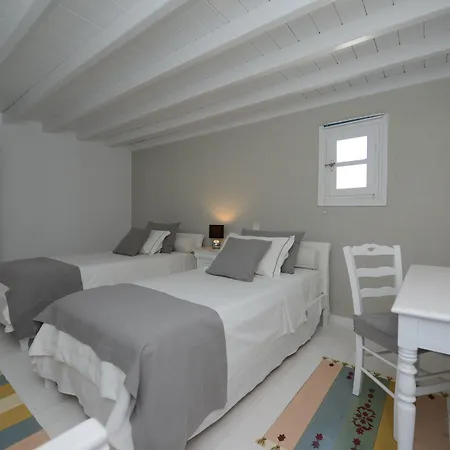 Thalasses Apartment *