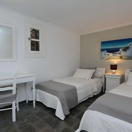 Thalasses Apartment *